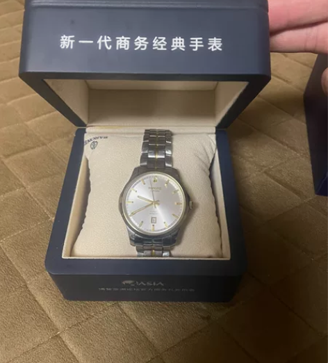 正品雷诺新一代商务机械手表，在线下品牌专柜...