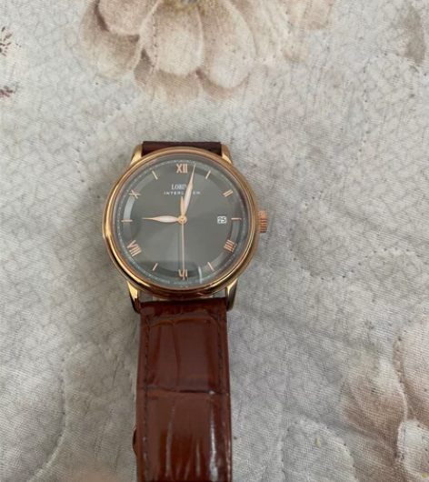 自己一直带的一个手表，现在带不着了，准备出...