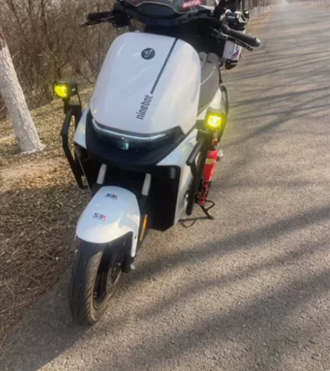 九号95c出车，9000公里，刚刚换的前轮...