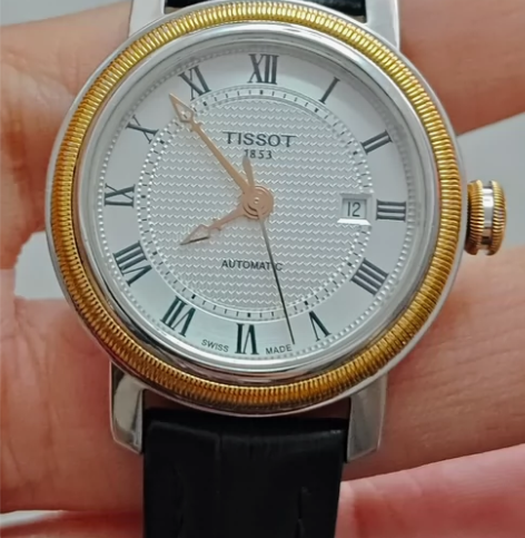 女士天梭机械表，天梭港湾系列，原价5700...