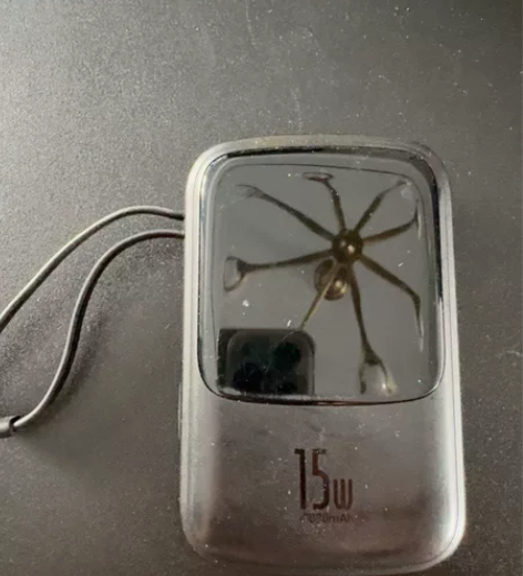 倍思充电宝10000mAh 闲置出售 快充...