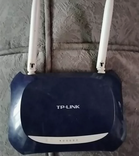 TP 300M家用无线路由器，只有路由器，...