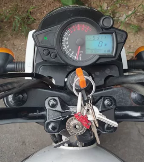 狒狒摩托车小猴子摩托车复古摩托车一辆，不在...