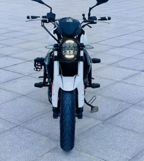 18年贝纳利黄龙300欧版 有牌有证 手续...