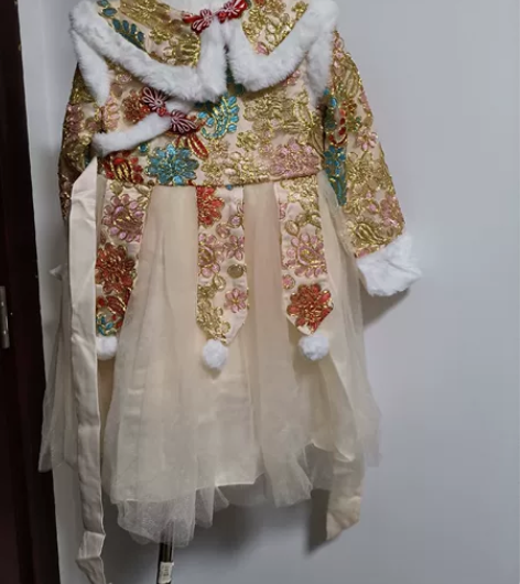 儿童汉服拜年服套装裙子，120 码。肩宽 ...