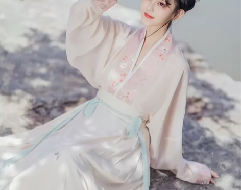 [黄圆]出租：【梦华录刘亦菲同款】池夏:袅...