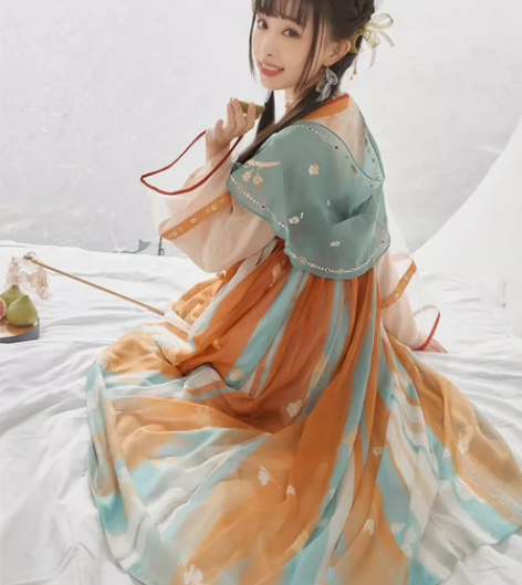 【租汉服 全网最低租金 20三天】 十三余...