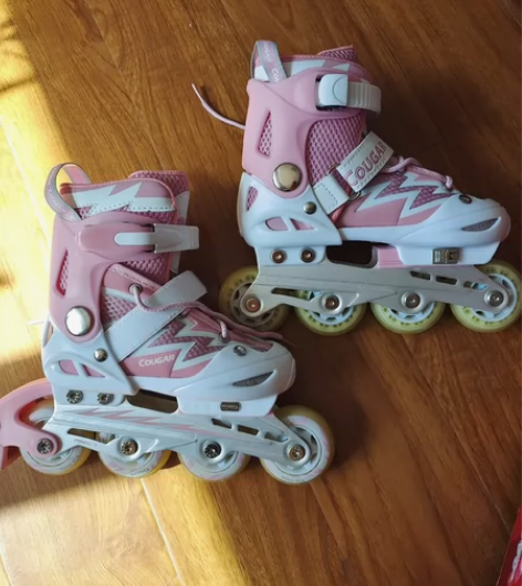 美洲狮品牌可调节旱冰鞋，适合4-8岁孩子，...