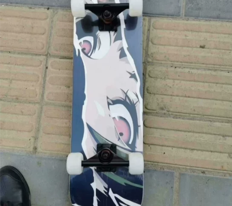 全新专业板滑板,双翘滑板车,已经安装好整板...