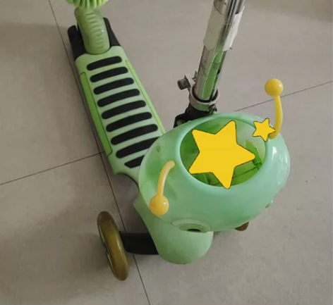 儿童滑板车2-5岁。高度可调。 感兴趣的话...