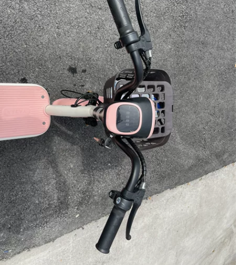 地22年7月上牌要过户，9成新雅迪电动车 ...