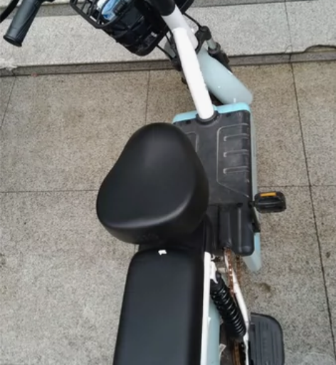 台铃电动自行车，使用不多，有车牌，证件齐全...