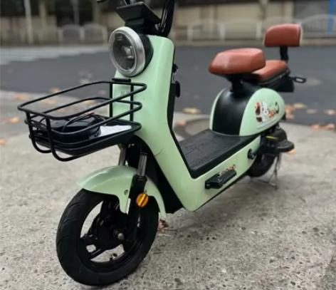 跳楼大甩卖，二手电瓶车亏本处理，300多辆...