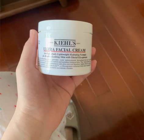 科颜氏高保湿面霜125ml 过生日时,闺蜜...