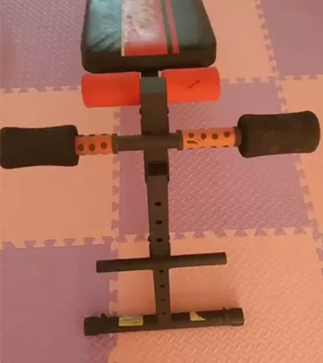 仰卧起坐板，四十元不包邮。闲置出。最好周边...