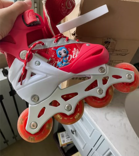 全新儿童旱冰鞋溜冰鞋！S码31-34！同城...