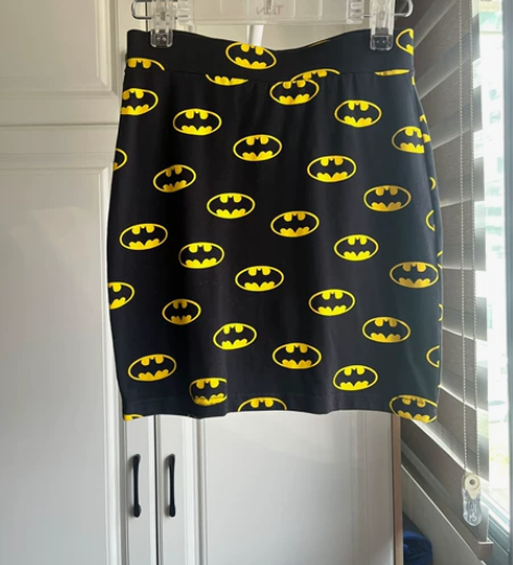 HM，松紧腰包臀裙 全新！黑底黄花，适合运...