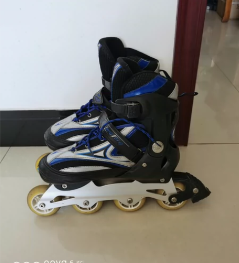 旱冰鞋37-43码 蓝黑配色 可调节尺码 ...