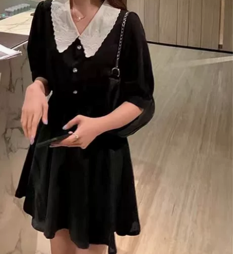 大码连衣裙女气质超仙收腰赫本风宽松显瘦百搭...