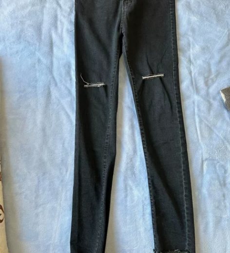 牛仔裤 全新 感兴趣的话点“我想要”和我私...