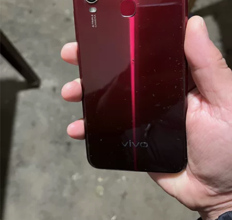 低价正品品牌Vivo Y 3手机，低价出售...
