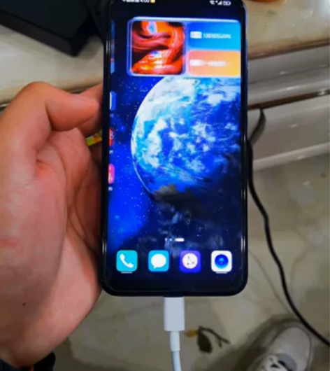 荣耀magic2.  6+128换了新手机...