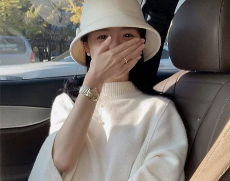 侧面cm赫本风羊毛呢渔夫帽女款法式复古秋冬...