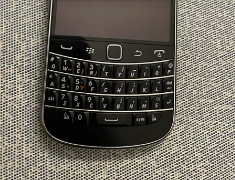 黑莓9900,经典机皇,屏幕触摸屏,橙色有...