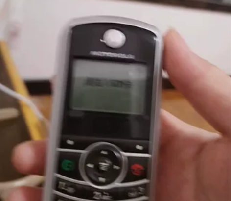 摩托罗拉老年机 无任何拆修 手机质量没得说...