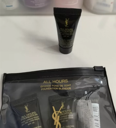 YSL恒久粉底液LC2 专柜购入的正装出掉...