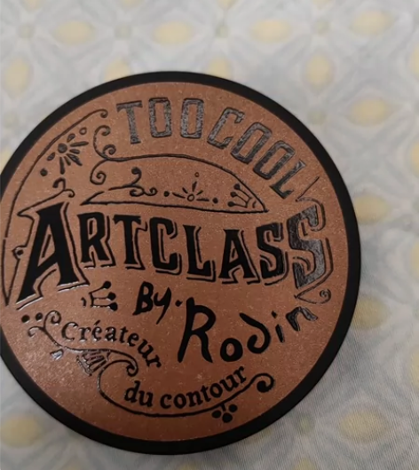 修容，买回来不会用一直闲置，几乎全新 感兴...