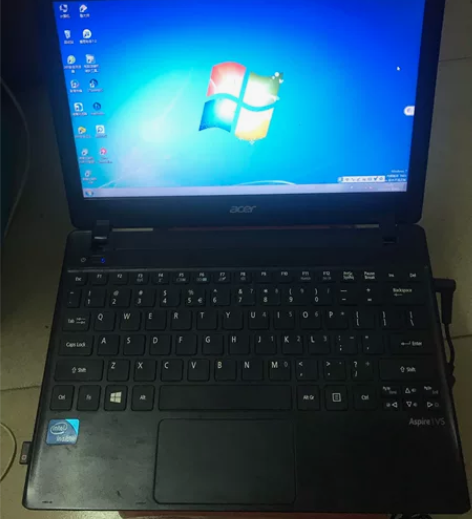 宏基V5-131笔记本电脑，外观成色显示都...