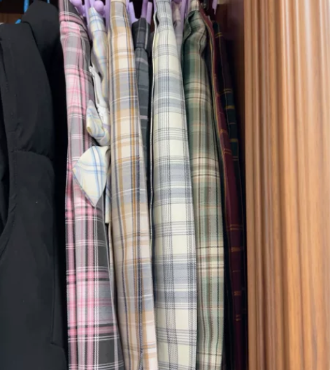 以前买的jk群闲置了，之前买原价几百块[流...