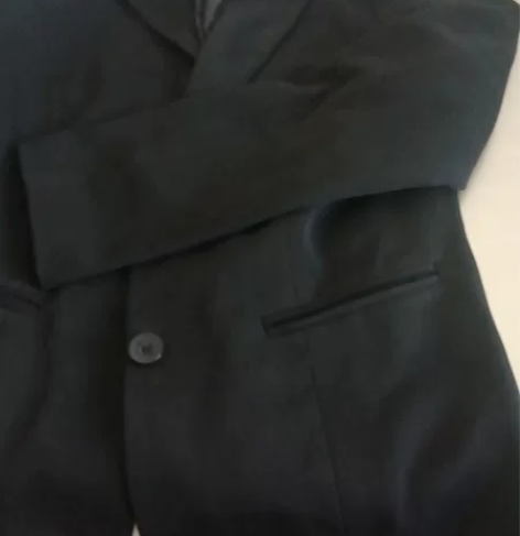 黑色女生套装，职业l女装，穿出气质来 感兴...