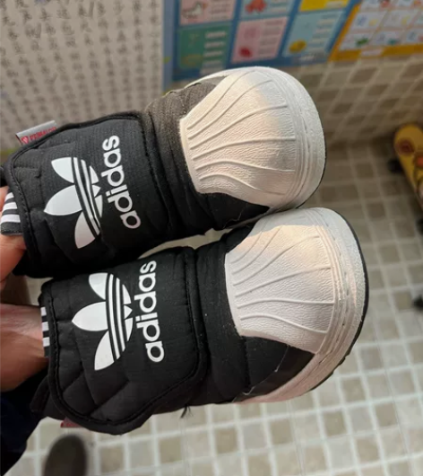 三叶草阿迪加绒童鞋30码12k正品 内标1...