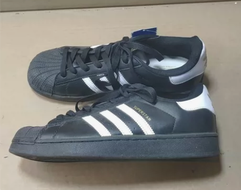 Adidas阿迪达斯男童鞋38码春秋季板鞋...