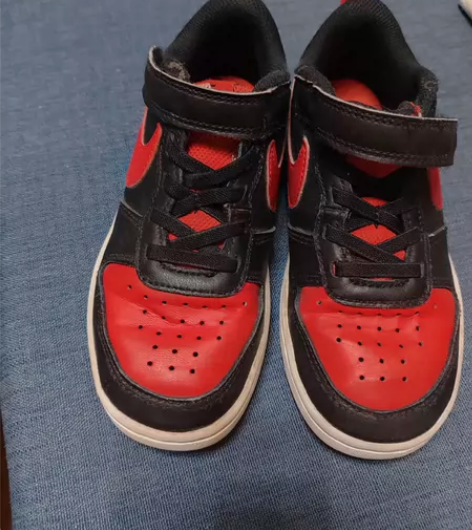 耐克板鞋 尺码：13c，对应尺码：31码 ...