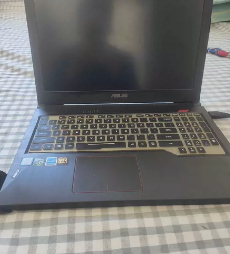 ?华硕飞行堡垒笔记本 i77700h HQ...