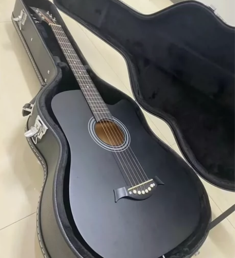 准备出国了带不走亏本出售一把原价2000多...