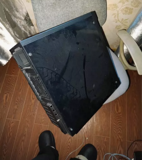 品牌空机箱一个，带USB3.0接口 是AT...