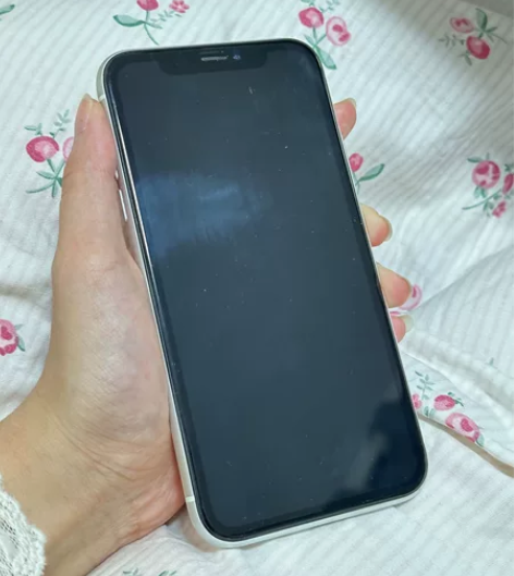 女生个人闲置iPhone xr 128g，...
