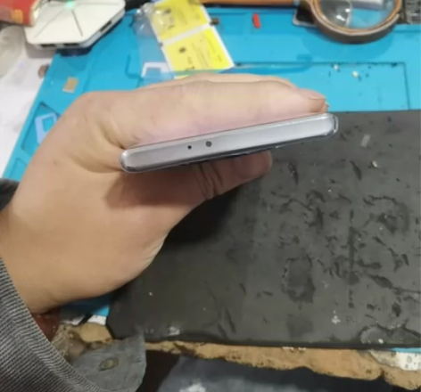 X40   8+256 修过主板，自动重启...