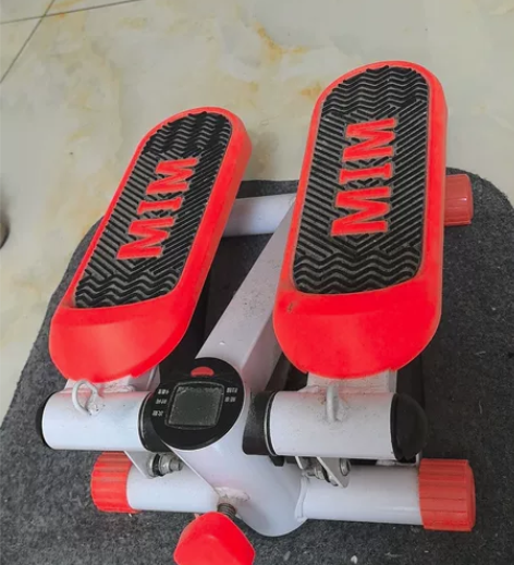 疫情期间入手，现在闲置，还有个手拉的绳子，...