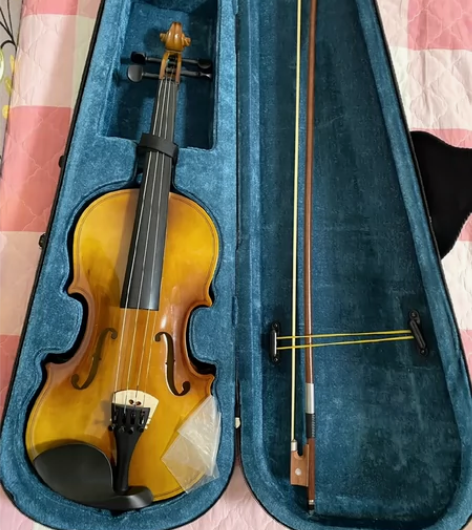 给家里妹妹买的原价1299多入手的4/4小...