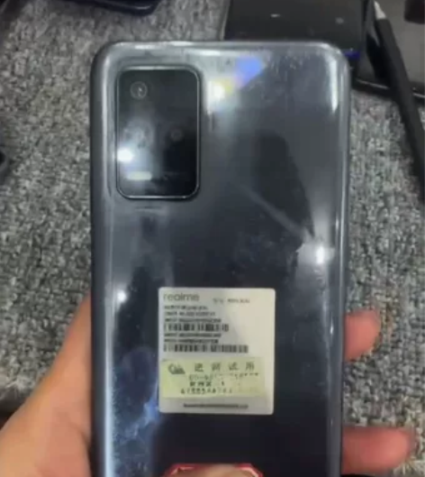 真我q3i功能正常4+128有账号，5G手...