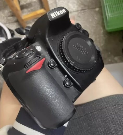 ?个人用尼康d700，镜头2485，功能正...