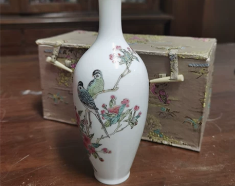 意大利回流景德镇手绘粉彩蛋壳薄胎花瓶高18...