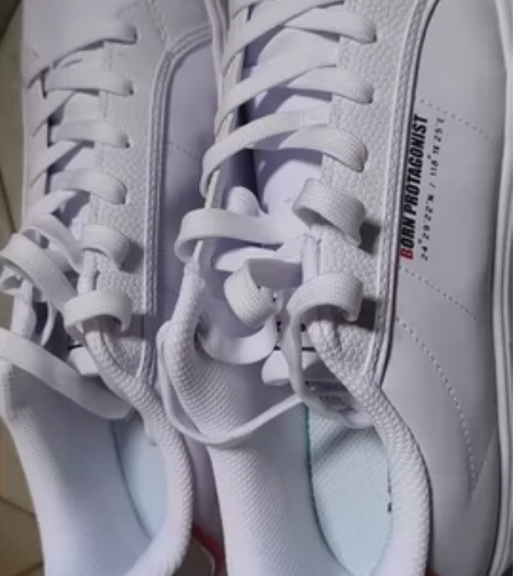 特步，一次没穿过 转手原因：大了，不喜欢，...