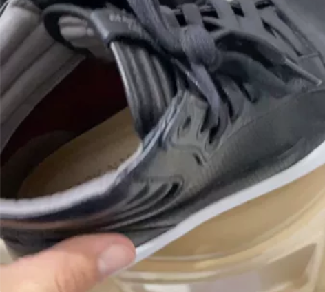 斯凯奇高帮男鞋  皮的  质量很好  平时...