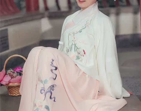 ?都城南庄汉服女豆蔻秋季原创新品非古装齐腰...